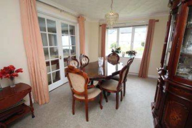  Image of 5 bedroom Detached house for sale in Redclyffe Gardens Helensburgh G84 at Helensburgh Argyll and Bute Helensburgh, G84 9JJ